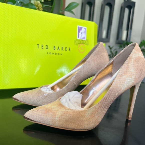 Ted Baker / London - Heel - Picture 1 of 5